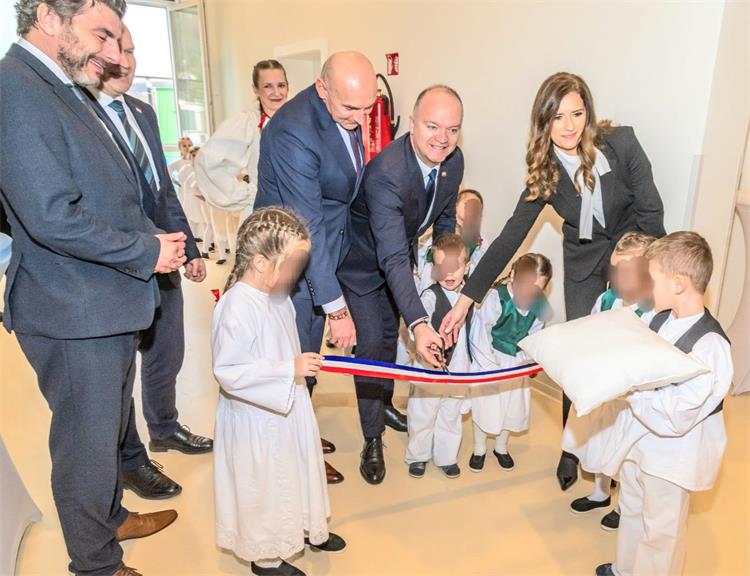 Slika /Ministarstvo demografije i useljeništva/70668.jpg